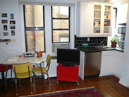 Rented by Garfield Realty  | media 9