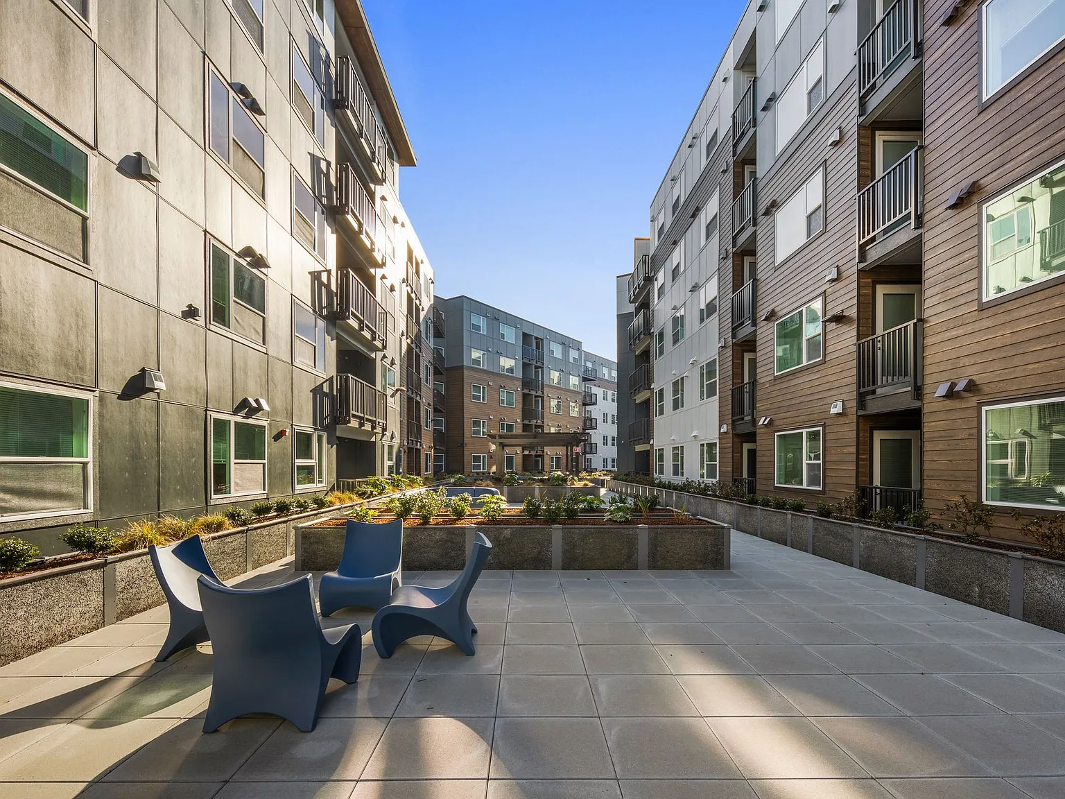 Astra Apartments — Photo 4