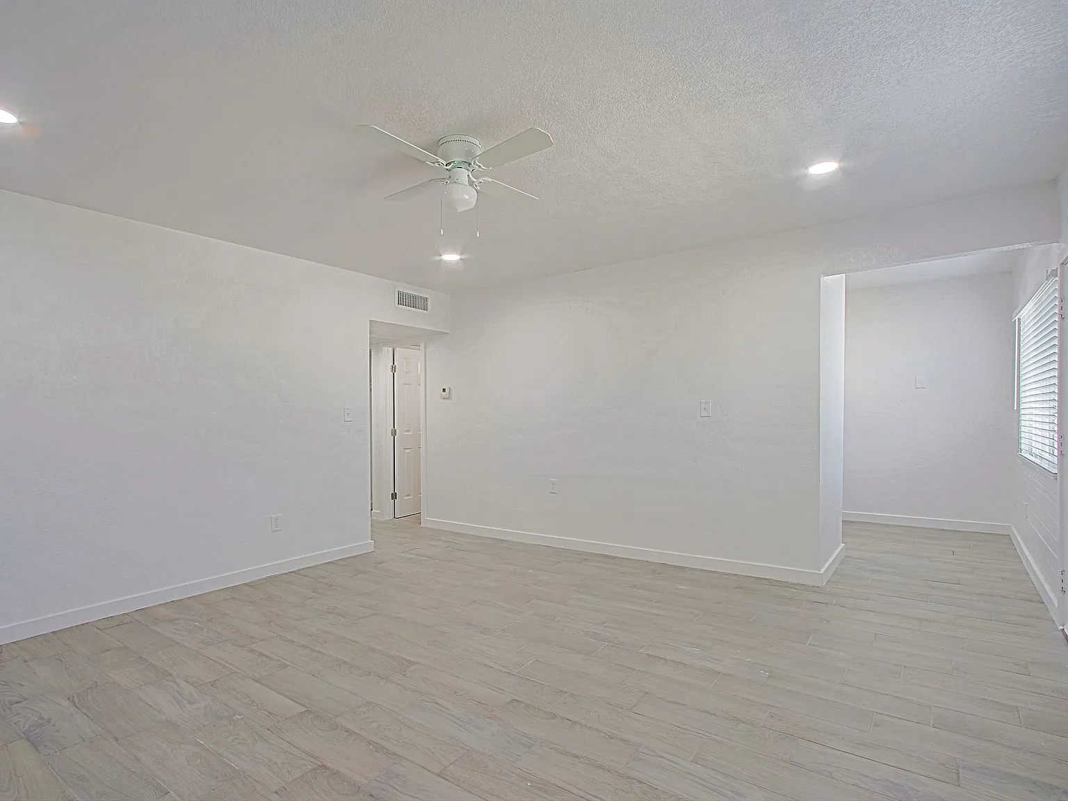 3219 E. Earll Drive (Urbana at Arcadia) — Photo 4