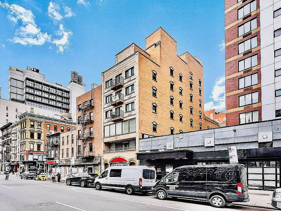 207 Bowery — Photo 1