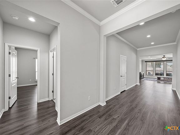 3rd image of 10418 Bell Mountain Dr