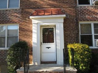 37th Ave, Flushing, NY 11354