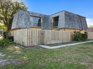 276 Arabian Rd, Palm Springs, FL 33461