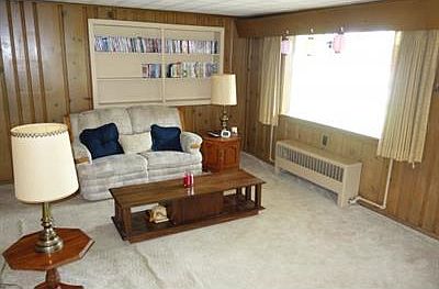 4th image of 108 Ashland Ave