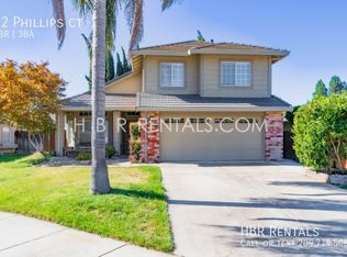 32 Phillips Ct, Tracy, CA 95376