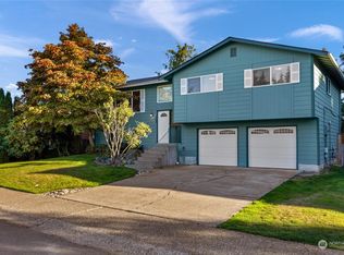 304 214th St SW, Bothell, WA 98021