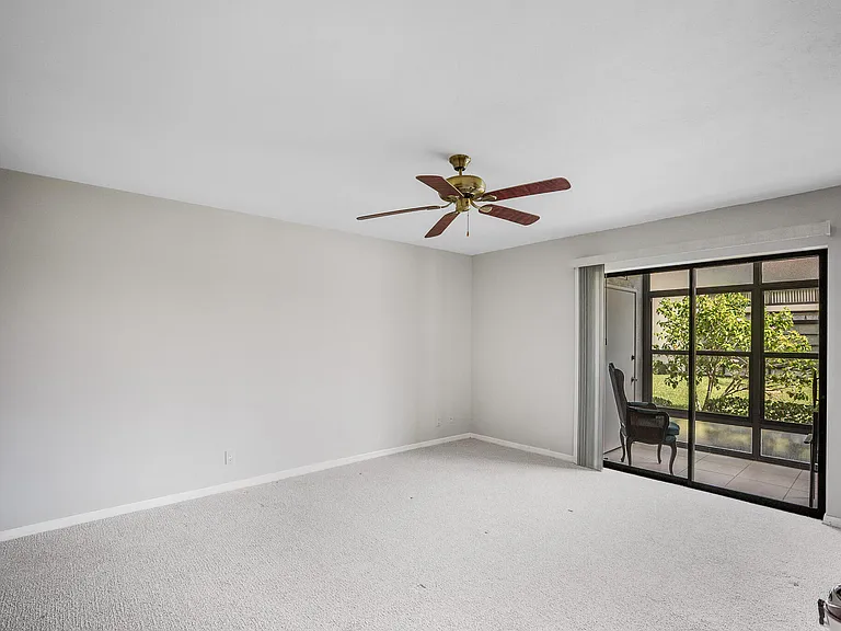 361 SW South River Dr #101 — Photo 16