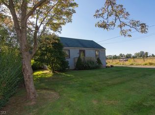 955 Croton Rd, Pittstown, NJ 08867