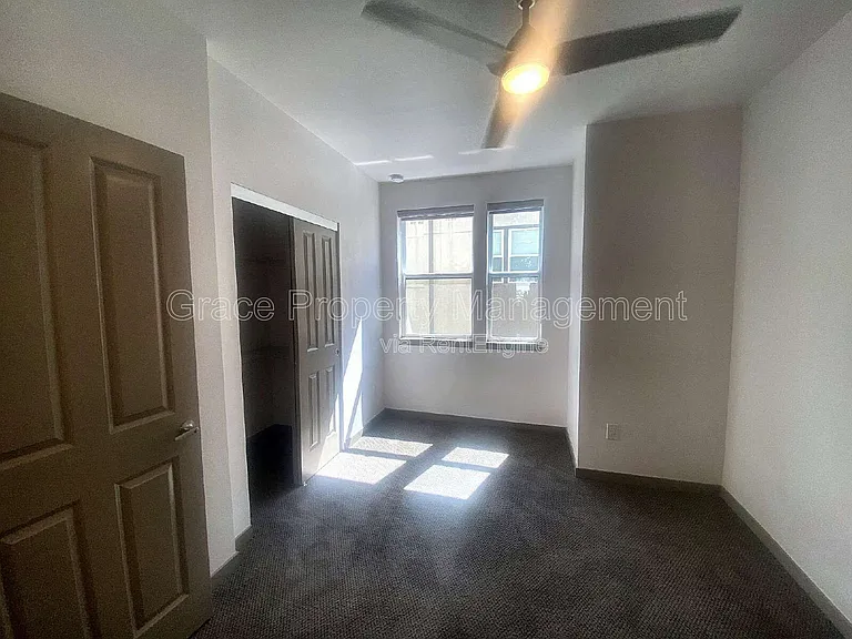 2200 Tremont Pl #6 — Photo 12
