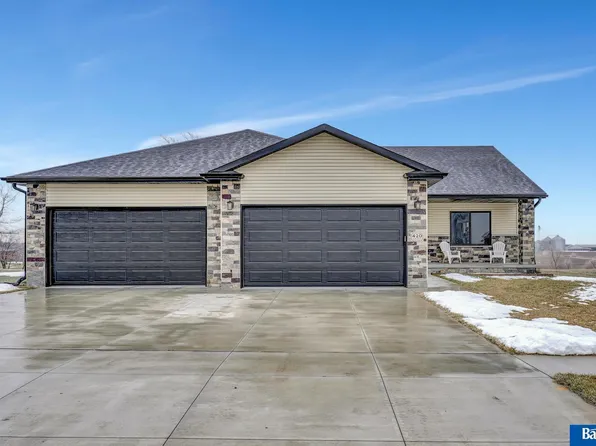 420 S Front St, Hallam, NE 68368