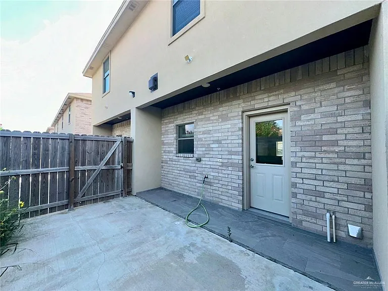414 Newport Ave #2 — Photo 13