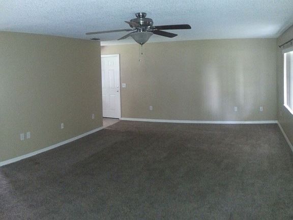 2nd image of 61 Banyan Crse