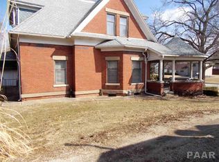 802 N Broadway St, Lewistown, IL 61542