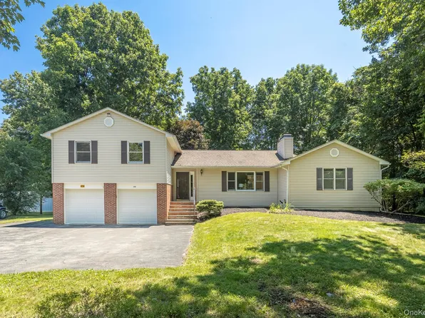404 Sepasco Center Street, Rhinebeck, NY 12572