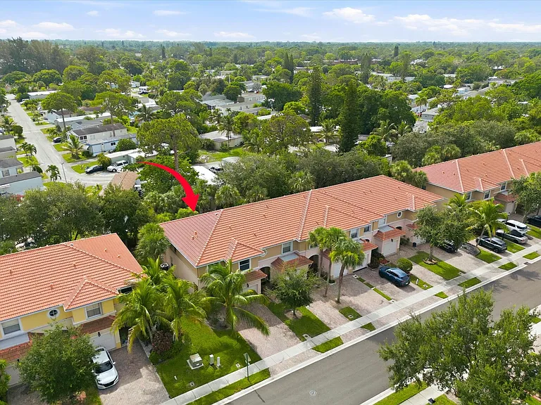402 Seminole Palms Dr #402 — Photo 35
