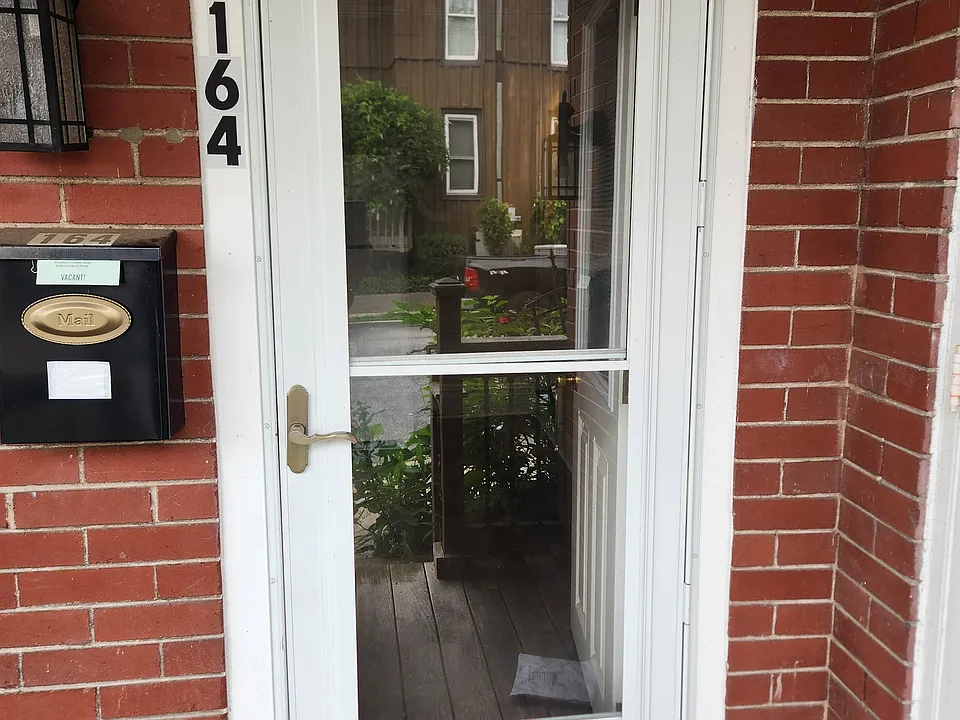 164 N Poplar St #164