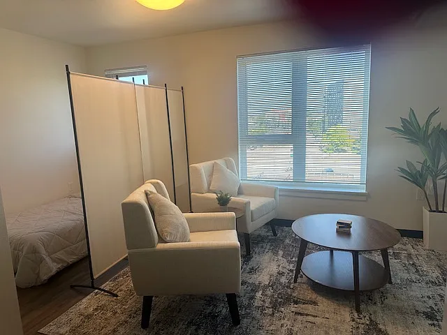 Nichols Court Apartments — Photo 54
