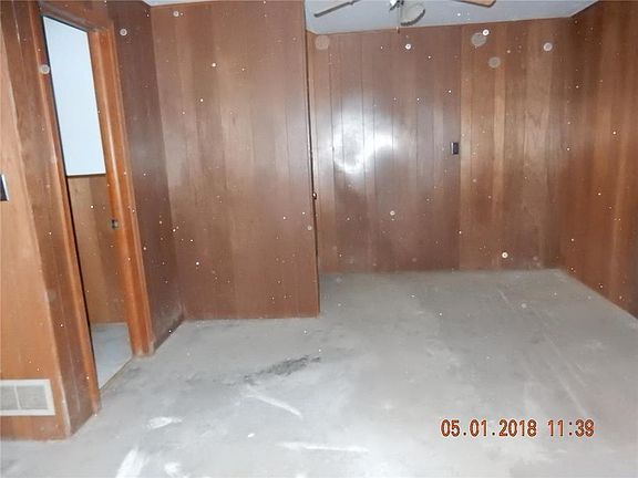5th image of 1105 Christopher St