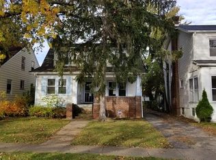 970 Nela View Rd, Cleveland, OH 44112