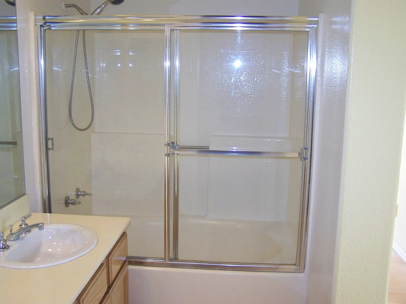 2 bed, 1001 sqft, $2,800 — Photo 4