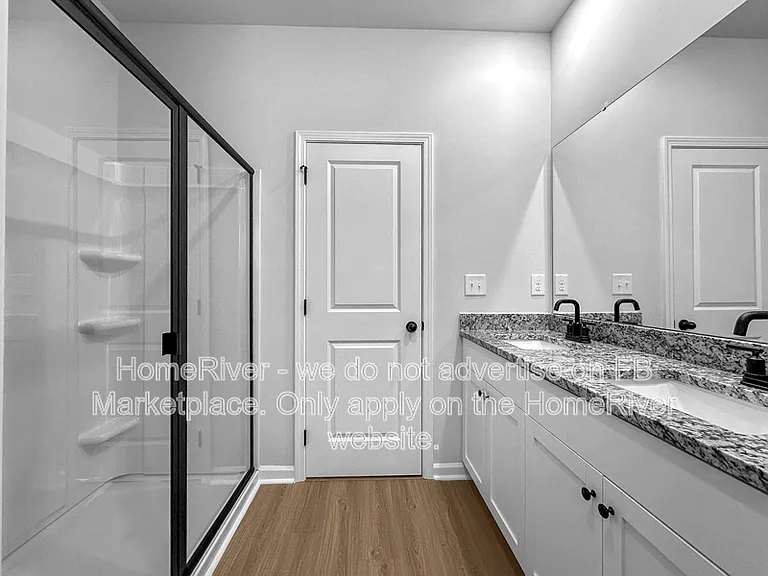 426 Chedworth Dr — Photo 15