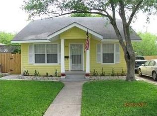 410 McIntyre Ave, Taft, TX 78390