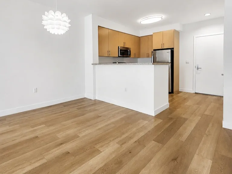 2900 S. Sepulveda Blvd — Photo 29