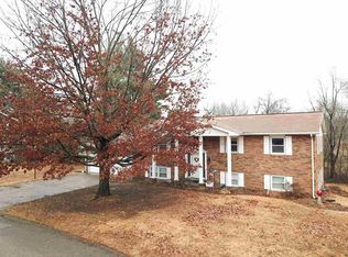 8403 Larch Ln, Evansville, IN