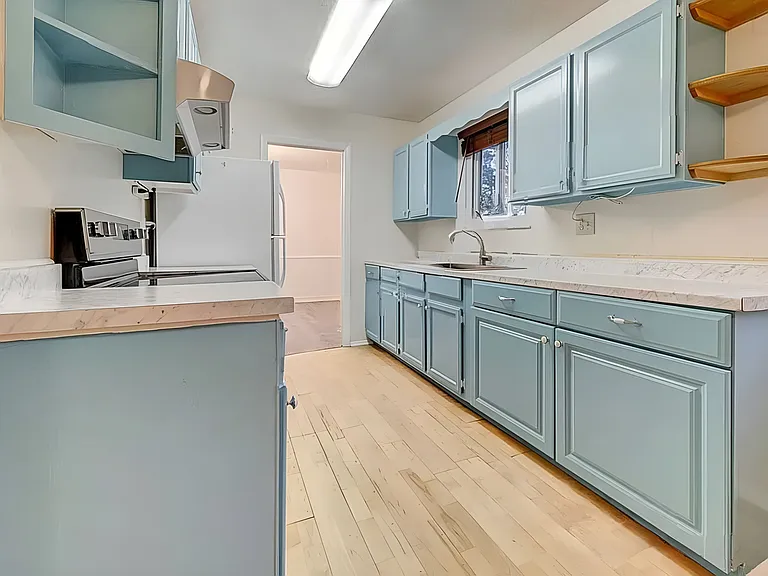 34 N Garland Ave — Photo 2