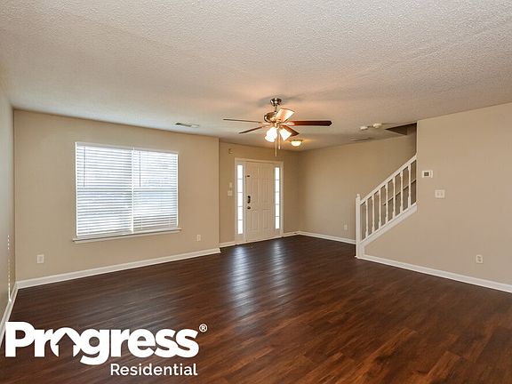 5th image of 310 Chase Ln