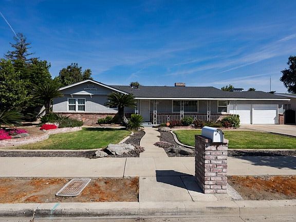 4th image of 494 E Merritt Avenue