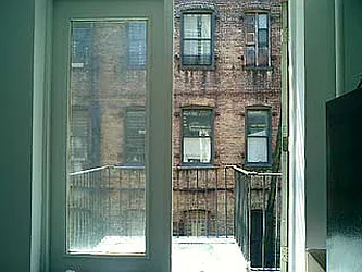 Rented by R New York