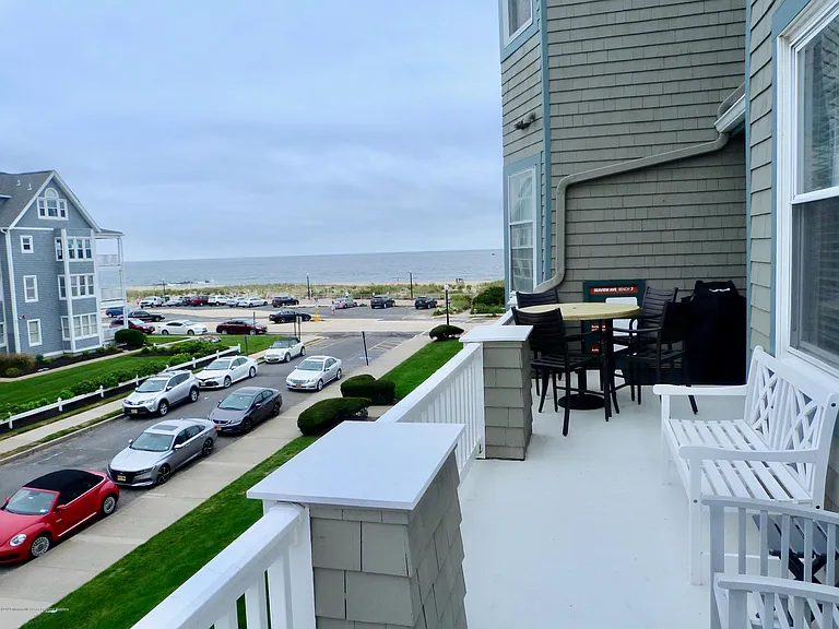 4 Ocean Ave #14 — Photo 8