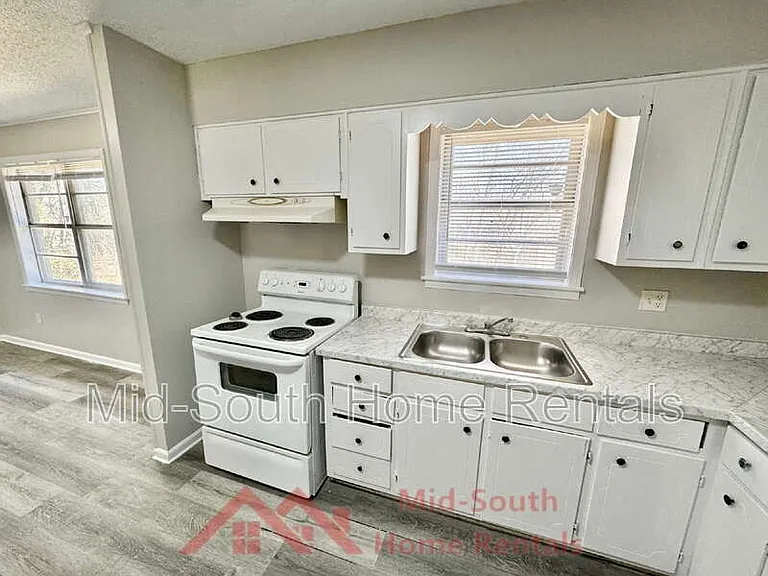 4166 Hobson Rd — Photo 9