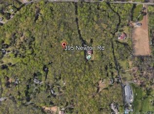 49 Round Hill Rd, Woodbridge, CT 06525