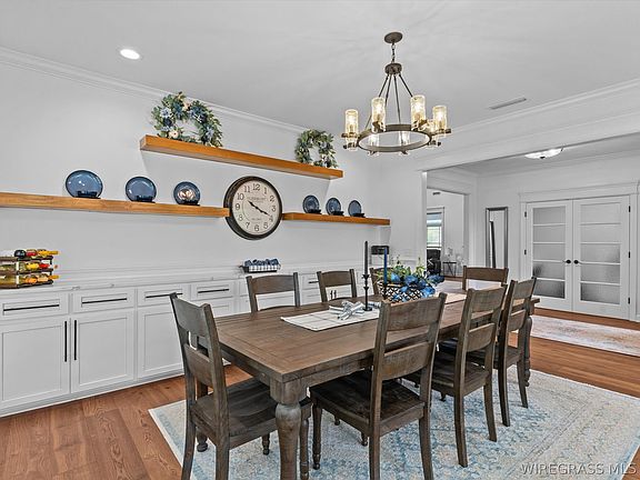 5th image of 304 Rabbit Run