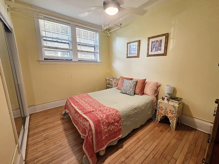 2537 N Downer Ave #14 — Photo 3
