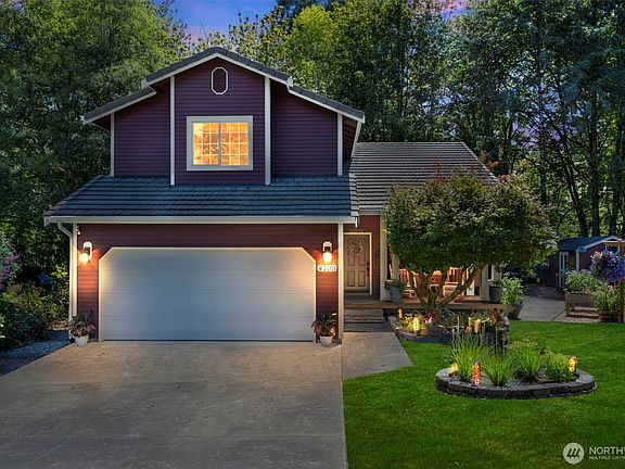 2nd image of 4709 7th Avenue NE