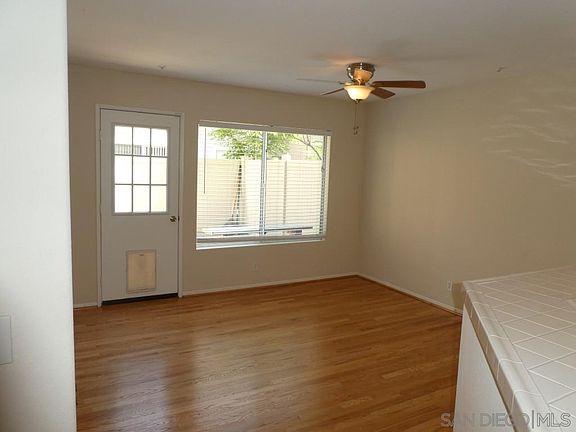 4th image of 415 Whispering Willow Dr Unit B