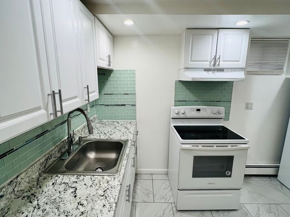 (undisclosed Address)