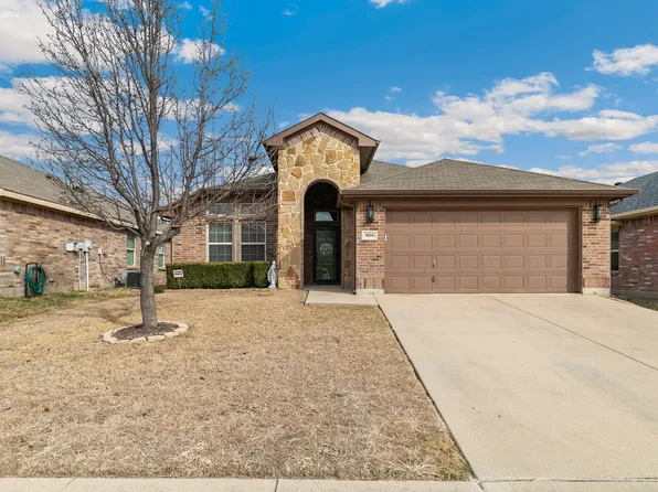 9828 Sparrow Hawk Ln, Fort Worth, TX 76108