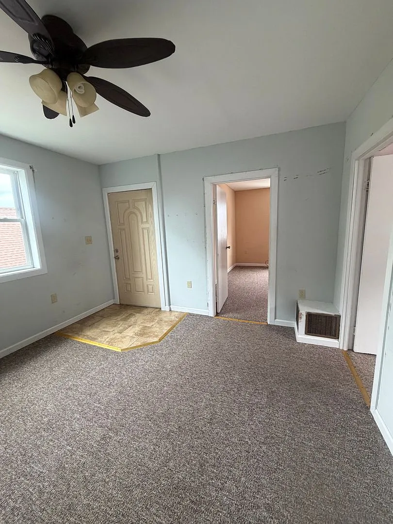 10 Beech St, Gloversville, NY 12078 — Photo 1