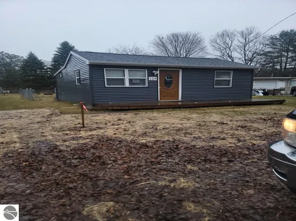 124 N Wheeler St, Oscoda, MI 48750