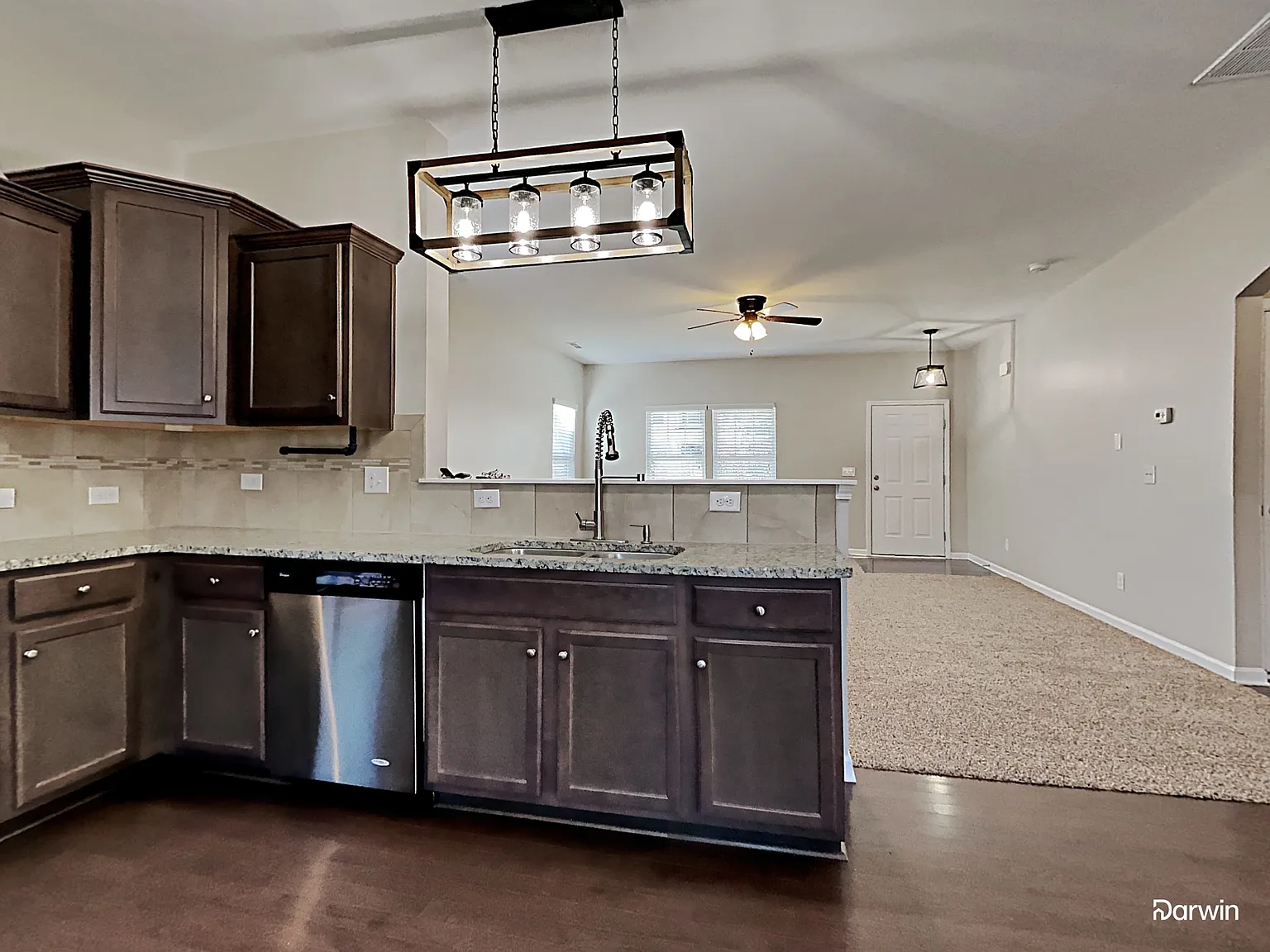 3 bed, 2.5 bath, 2103 sqft, $2,340 — Photo 3