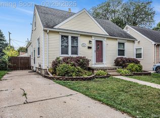 3760 Alice St, Dearborn, MI 48124