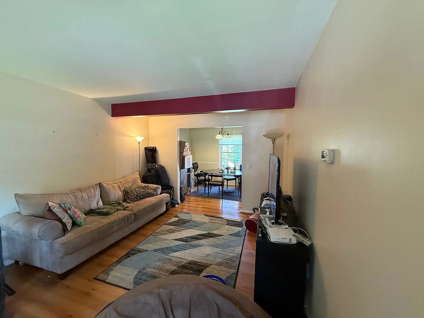 Wellesley - 2804 — Photo 2