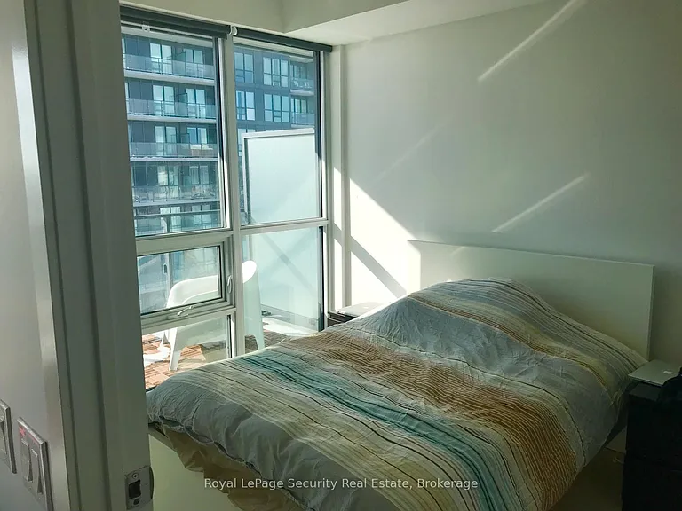 2200 Lake Shore Blvd W #2002 — Photo 6