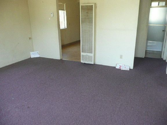 3rd image of 20416 Catalina St