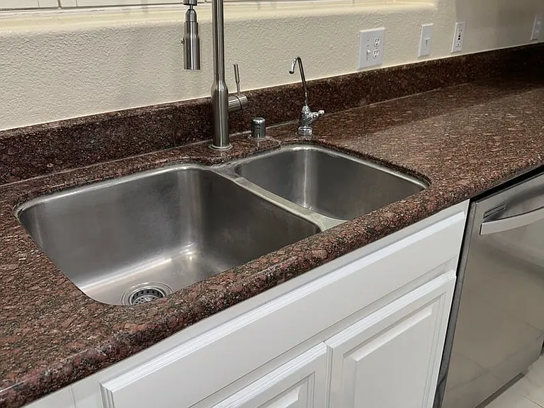 2340 Mount Elena Way — Photo 14