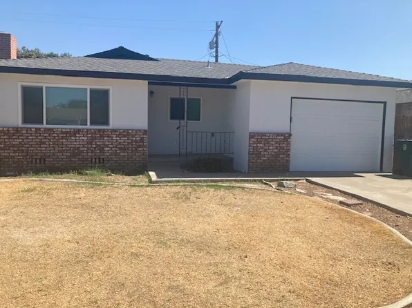 216 N Lane St, Tulare, CA 93274